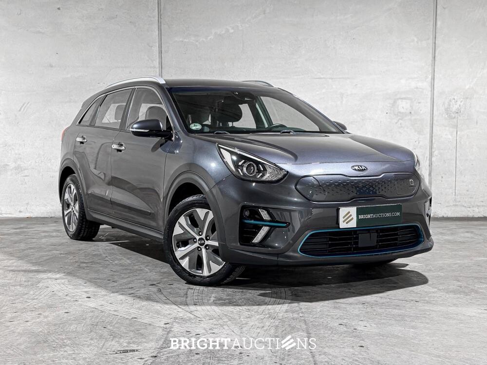 Kia e-Niro DynamicLine 64 kWh 204pk 2020 (Origineel-NL+1e eigenaar), J-072-TK