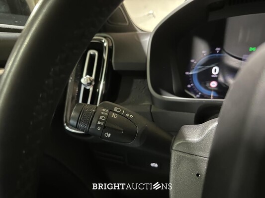 Volvo XC40 Recharge Core 70 kWh 231pk 2022 (Origineel-NL + 1e Eigenaar), R-491-BZ