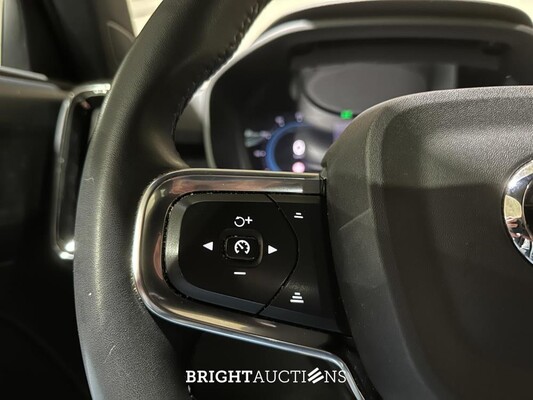 Volvo XC40 Recharge Core 70 kWh 231pk 2022 (Origineel-NL + 1e Eigenaar), R-491-BZ