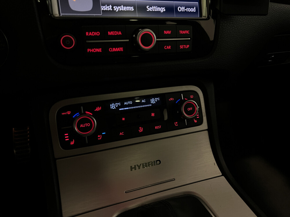 Volkswagen Touareg 3.0 TSI Hybrid Highline Tiptronic8 333pk 2011, 73-ZTT-3