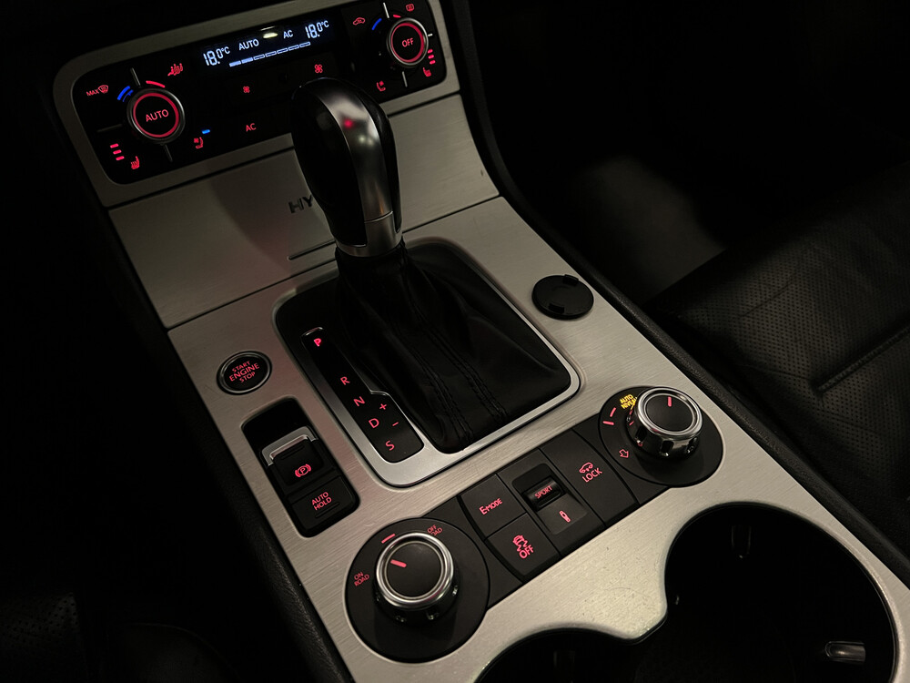 Volkswagen Touareg 3.0 TSI Hybrid Highline Tiptronic8 333pk 2011, 73-ZTT-3