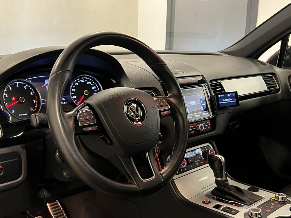 Volkswagen Touareg 3.0 TSI Hybrid Highline Tiptronic8 333pk 2011, 73-ZTT-3