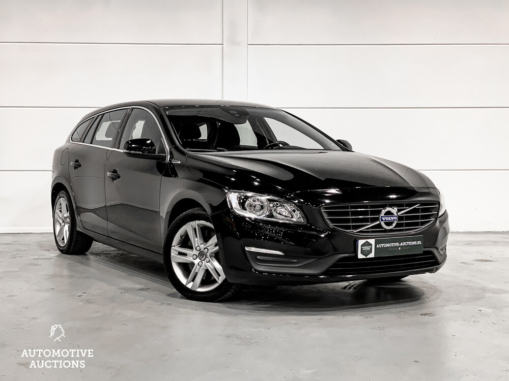 Volvo V60 D6 Twin Engine Momentum Plug-In Hybrid 220PS 2015 -Orig. NL-, GL-392-H.