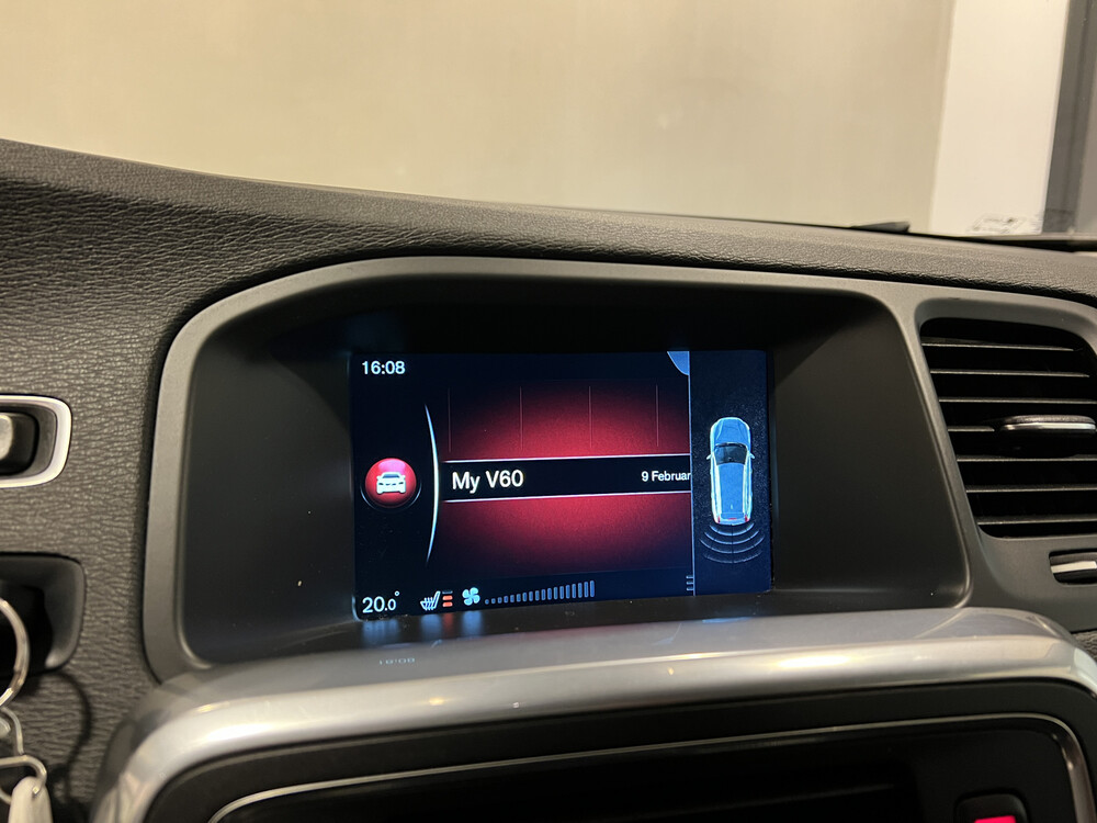 Volvo V60 D6 Twin Engine Momentum Plug-In Hybrid 220PS 2015 -Orig. NL-, GL-392-H.