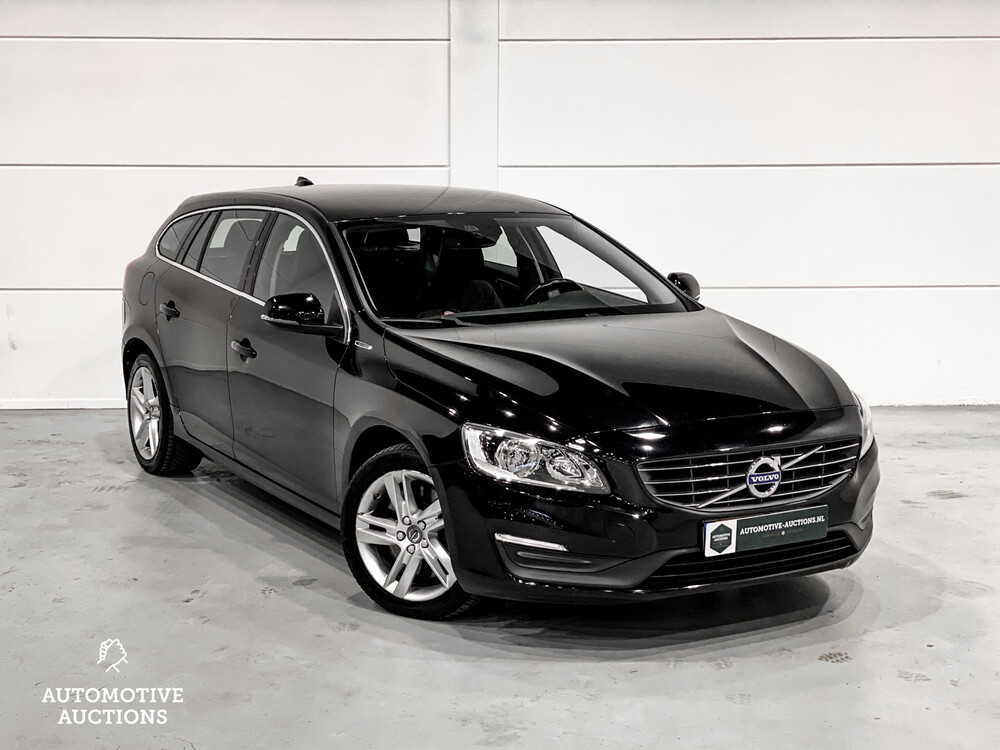Volvo V60 D6 Twin Engine Momentum Plug-In Hybrid 220PS 2015 -Orig. NL-, GL-392-H.