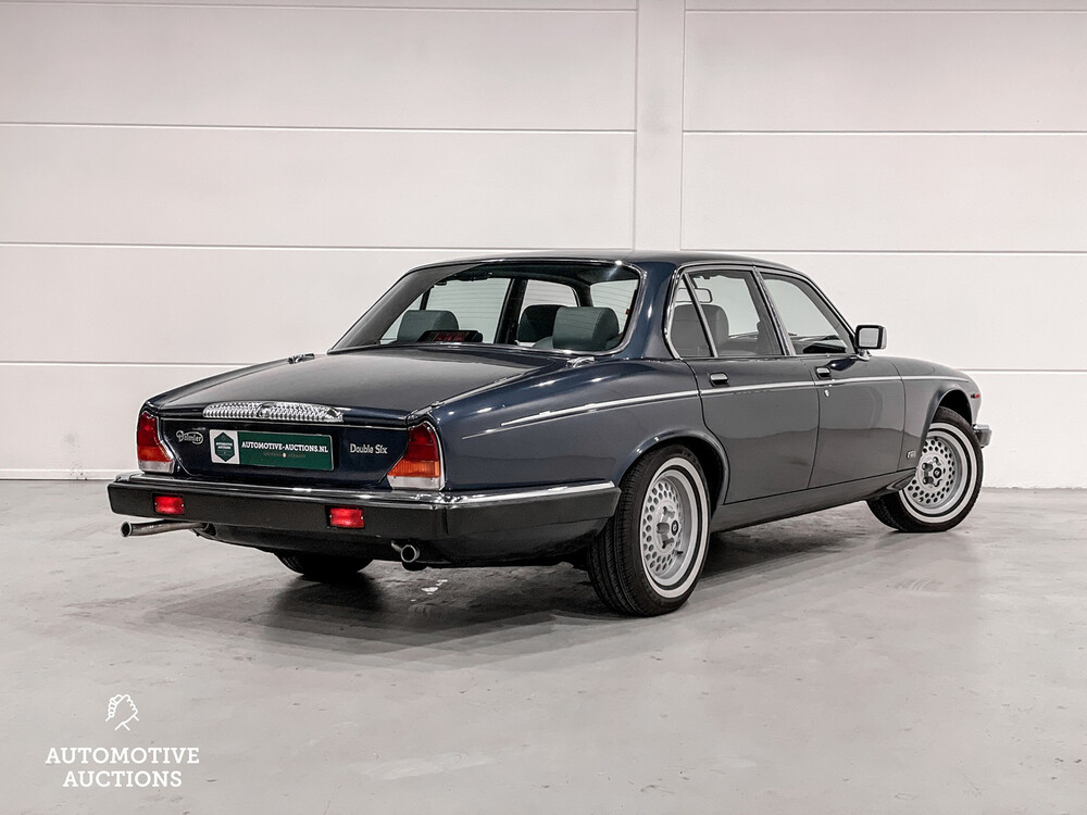 Daimler Double Six 6.0 V12 Serie 3 264pk 1990, L-022-HD