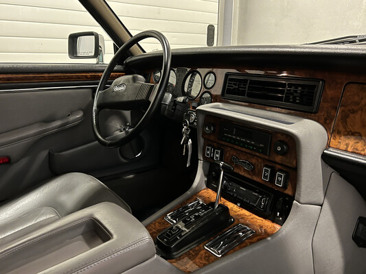 Daimler Double Six 6.0 V12 Series 3 264hp 1990, L-022-HD.