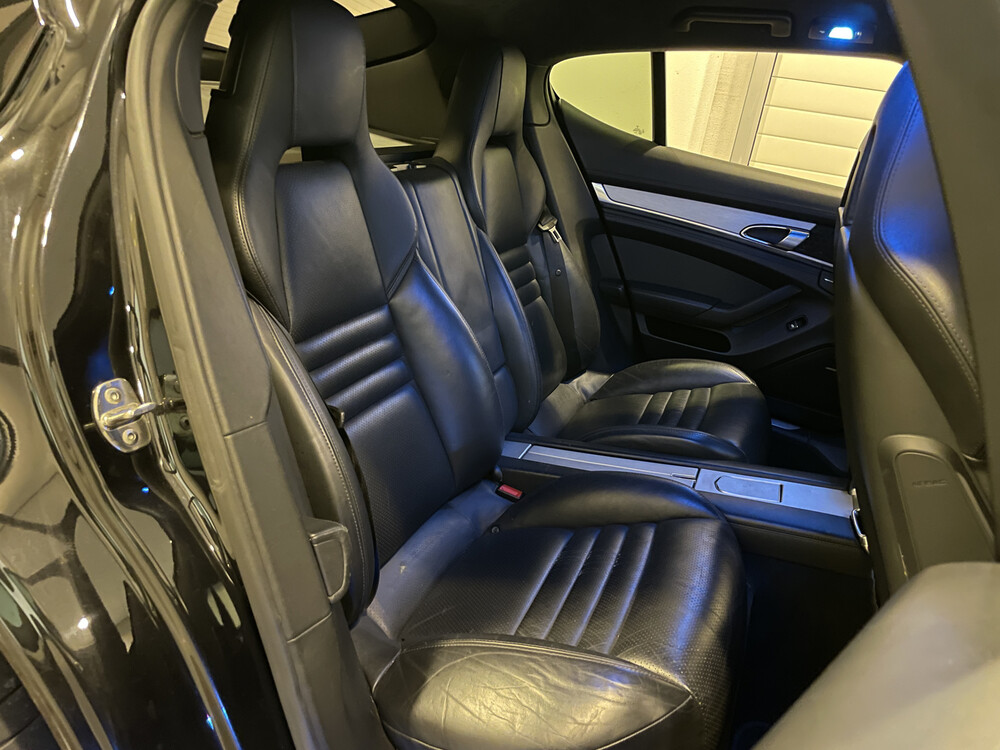 Porsche Panamera Turbo 4.8 500pk 2010, 46-TJG-6
