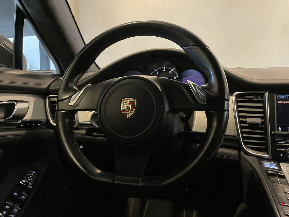 Porsche Panamera Turbo 4.8 500pk 2010, 46-TJG-6