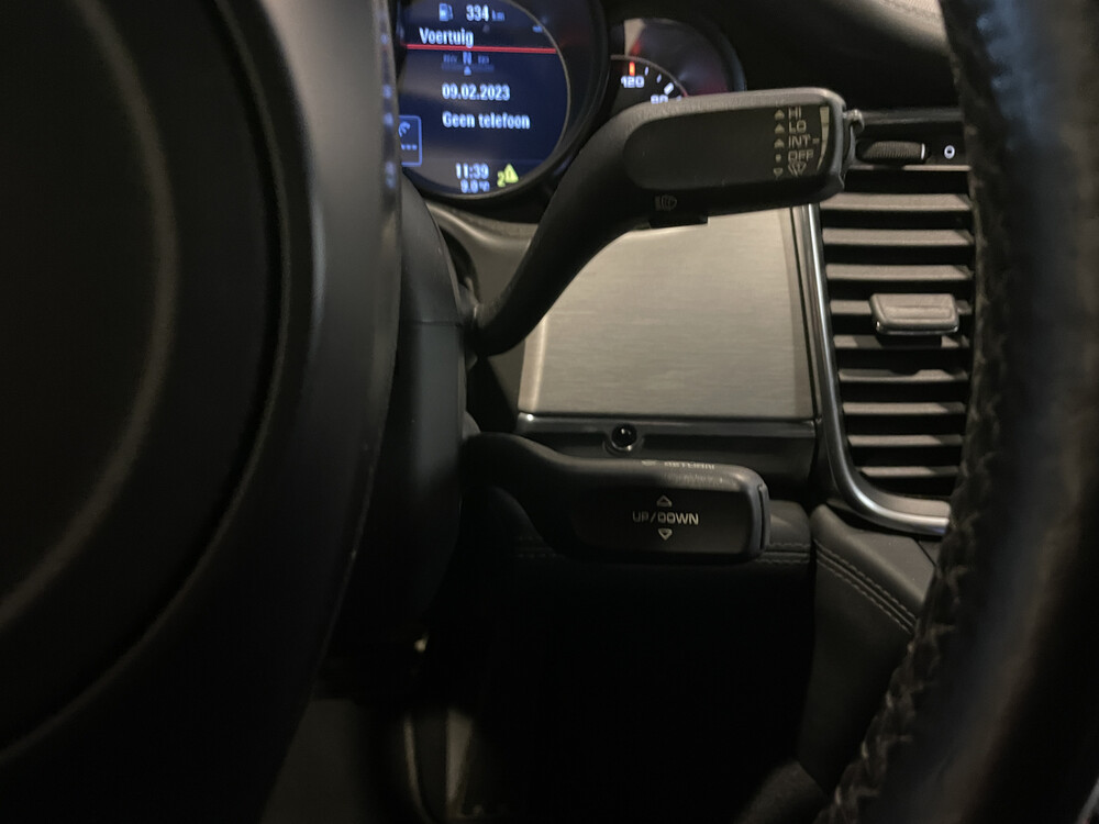 Porsche Panamera Turbo 4.8 500pk 2010, 46-TJG-6