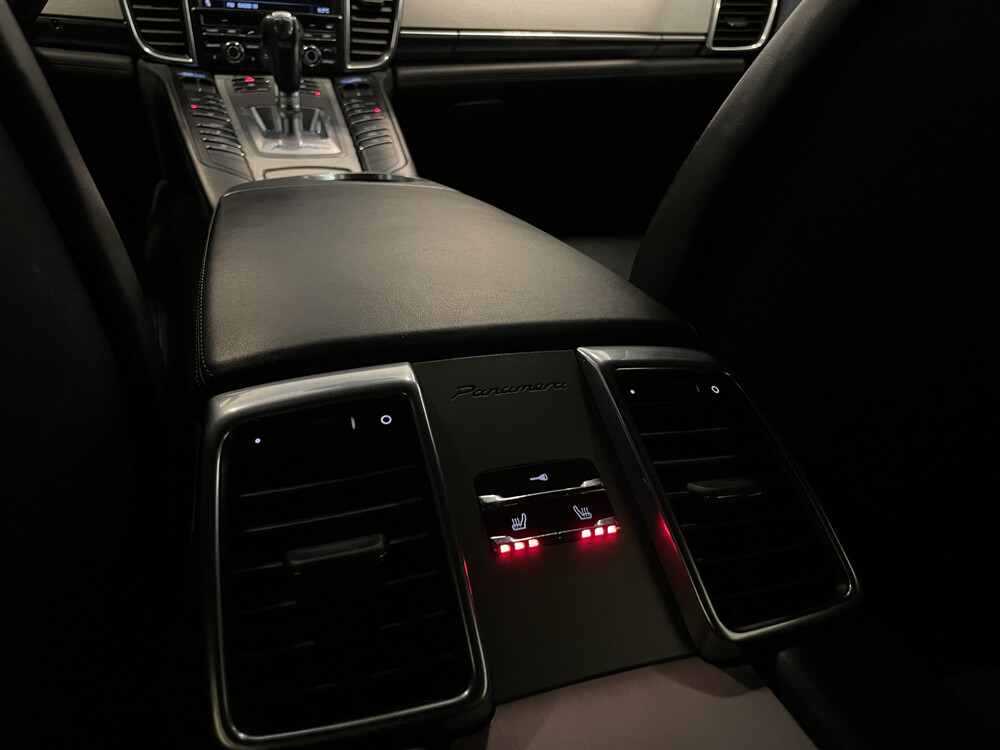 Porsche Panamera Turbo 4.8 500pk 2010, 46-TJG-6