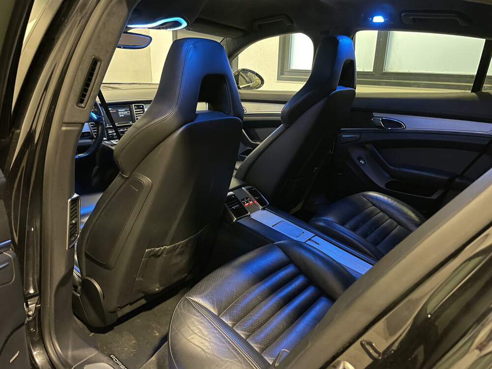 Porsche Panamera Turbo 4.8 500pk 2010, 46-TJG-6