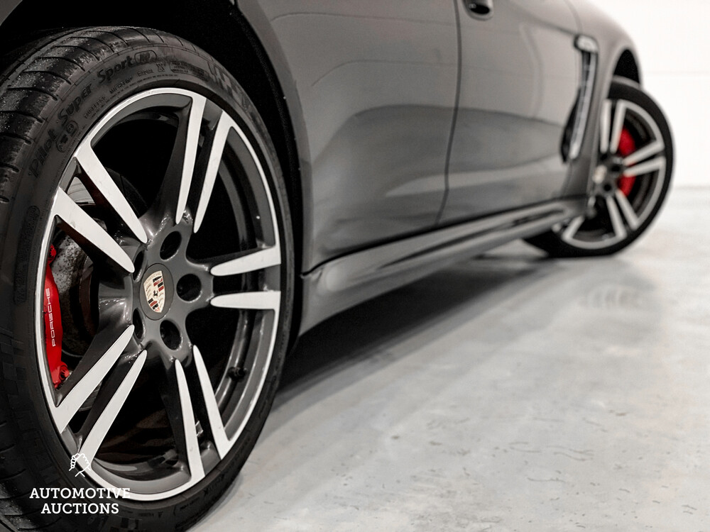 Porsche Panamera Turbo 4.8 500pk 2010, 46-TJG-6