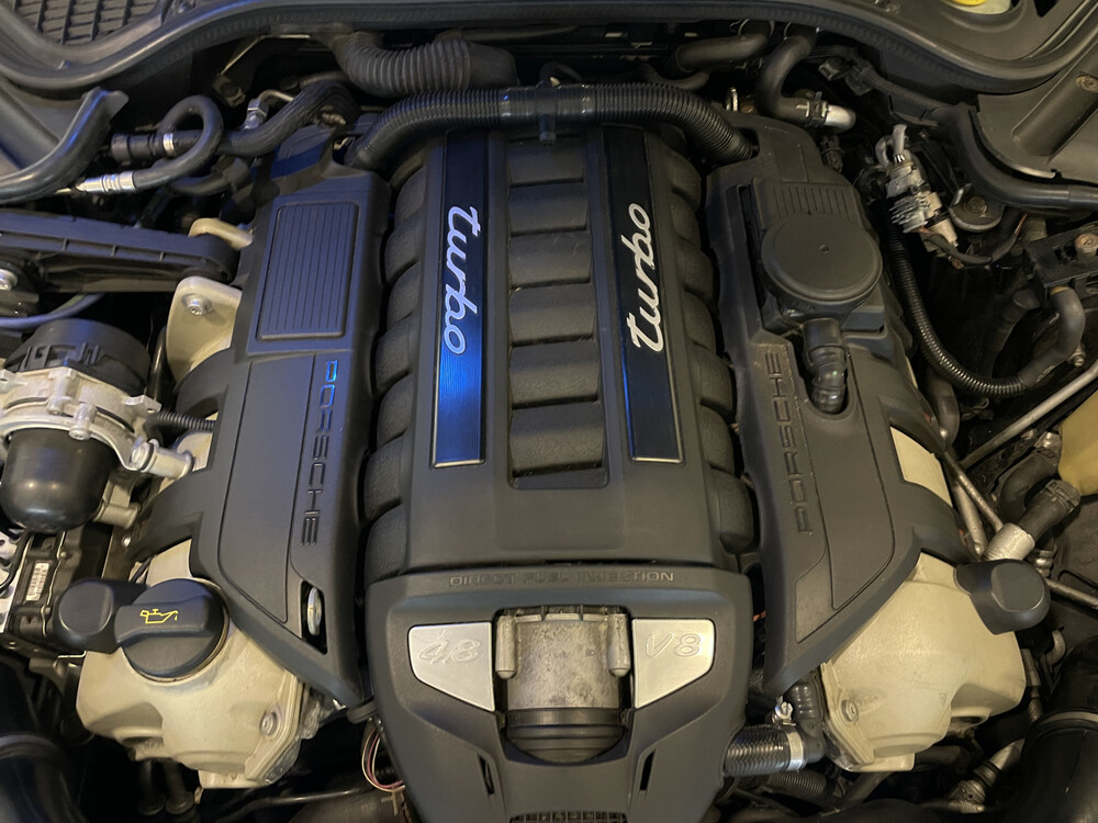 Porsche Panamera Turbo 4.8 500pk 2010, 46-TJG-6