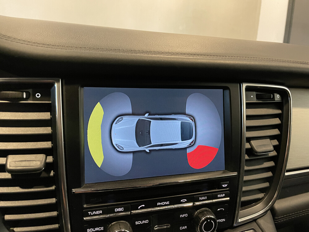 Porsche Panamera Turbo 4.8 500pk 2010, 46-TJG-6