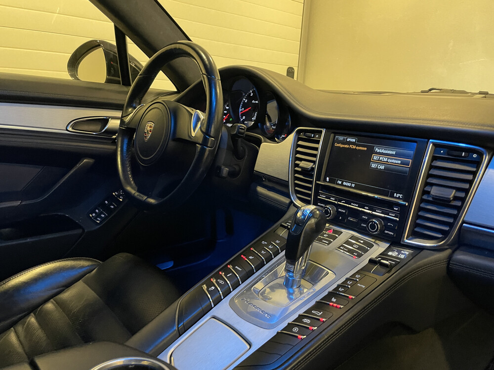 Porsche Panamera Turbo 4.8 500pk 2010, 46-TJG-6