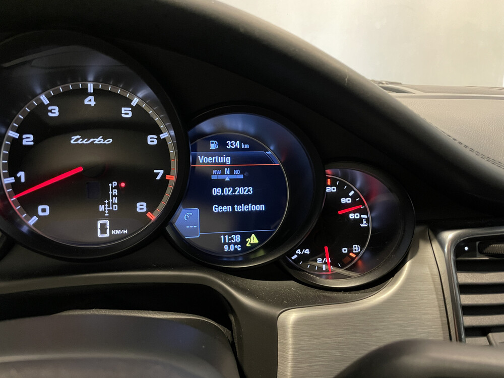 Porsche Panamera Turbo 4.8 500pk 2010, 46-TJG-6