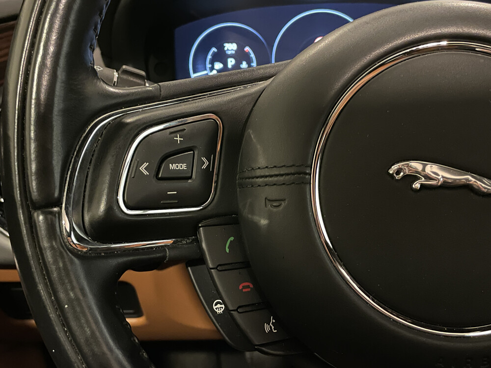 Jaguar XJ 3.0 D Portfolio LWB -FACELIFT- 300pk 2017 -Orig. NL-, NT-188-H