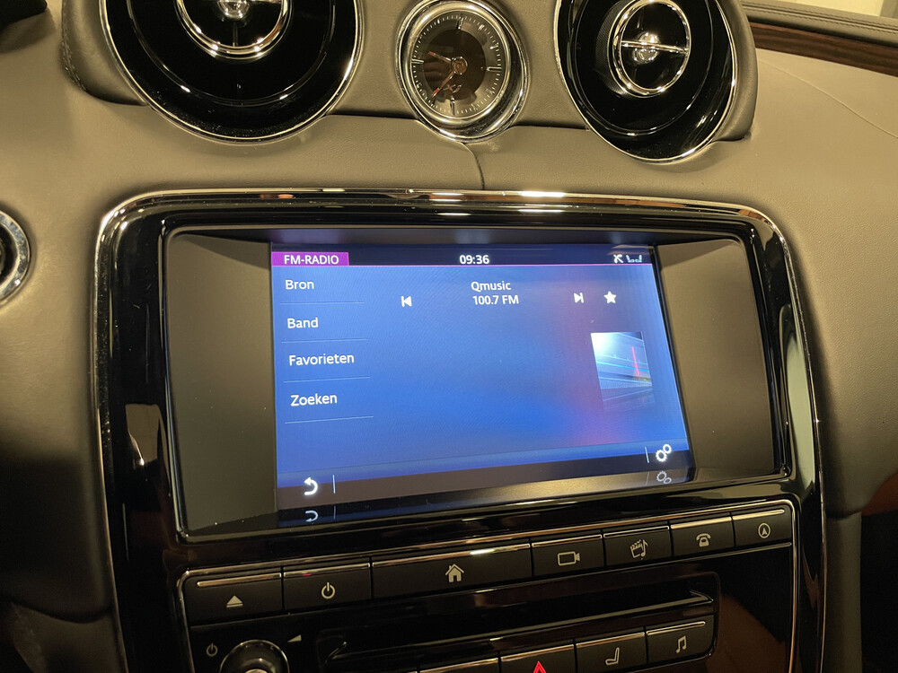 Jaguar XJ 3.0 D Portfolio LWB -FACELIFT- 300pk 2017 -Orig. NL-, NT-188-H