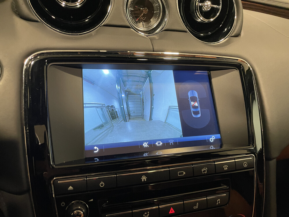 Jaguar XJ 3.0 D Portfolio LWB -FACELIFT- 300pk 2017 -Orig. NL-, NT-188-H