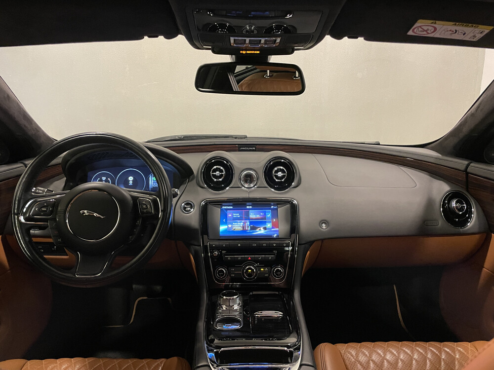 Jaguar XJ 3.0 D Portfolio LWB -FACELIFT- 300pk 2017 -Orig. NL-, NT-188-H