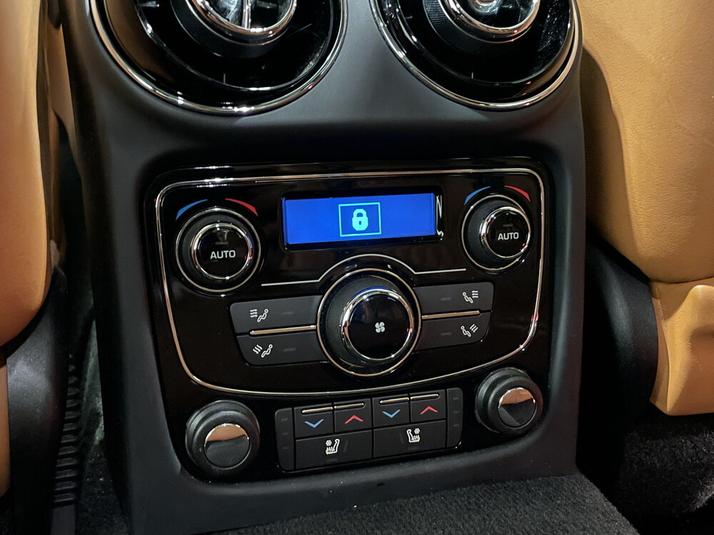 Jaguar XJ 3.0 D Portfolio LWB -FACELIFT- 300pk 2017 -Orig. NL-, NT-188-H