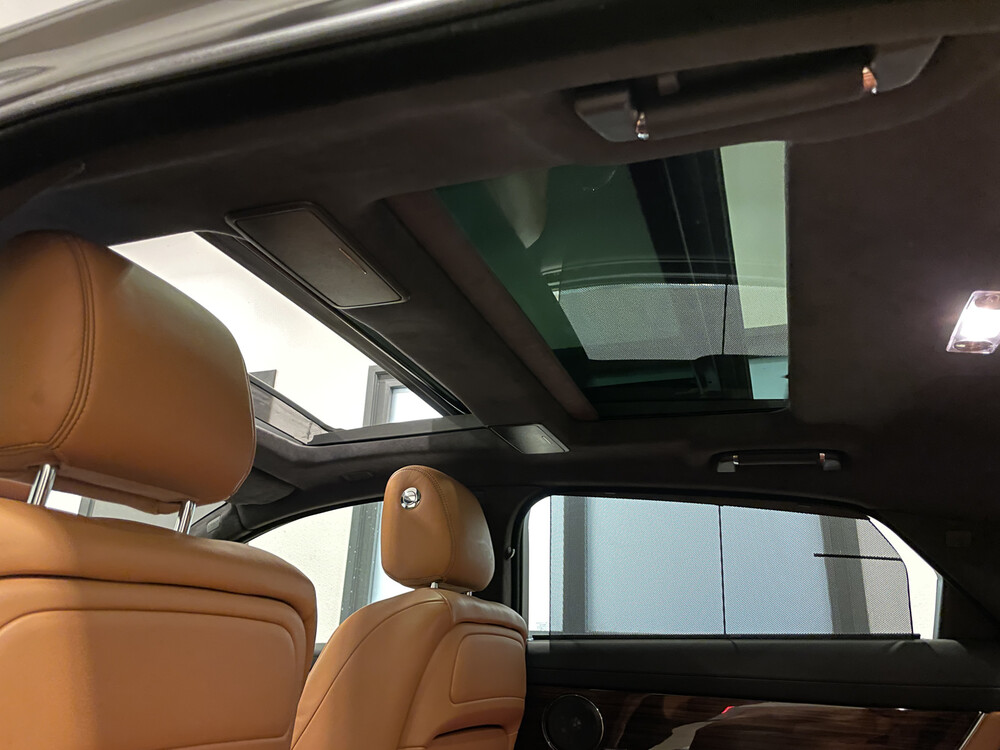 Jaguar XJ 3.0 D Portfolio LWB -FACELIFT- 300pk 2017 -Orig. NL-, NT-188-H