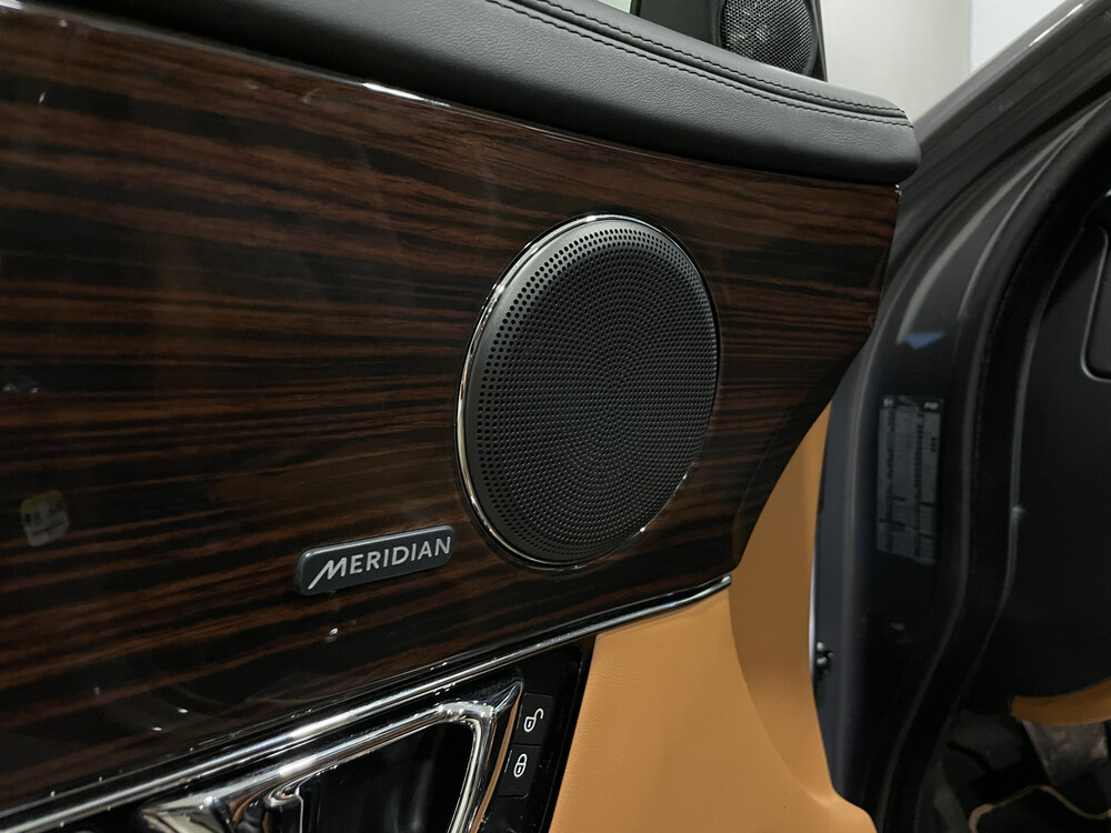 Jaguar XJ 3.0 D Portfolio LWB -FACELIFT- 300pk 2017 -Orig. NL-, NT-188-H