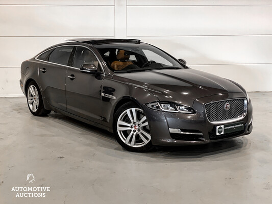 Jaguar XJ 3.0 D Portfolio LWB -FACELIFT- 300pk 2017 -Orig. NL-, NT-188-H.