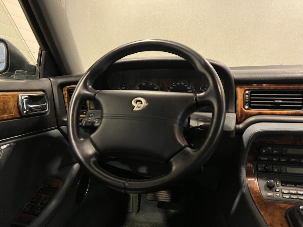 Daimler SIX4.0 241 PS 1995, LF-SZ-43.