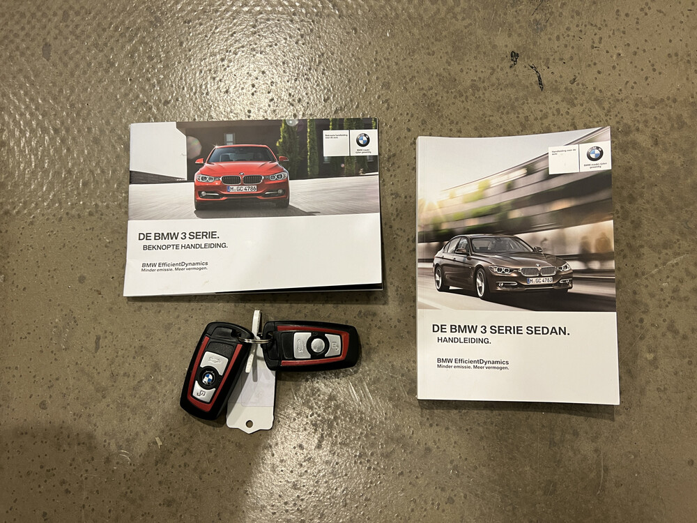 BMW 320i Executive Sportline 3-serie 184pk 2012, 15-XHT-3