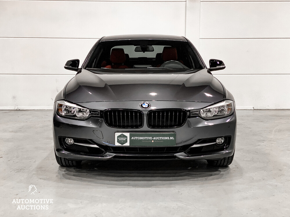 BMW 320i Executive Sportline 3-serie 184pk 2012, 15-XHT-3