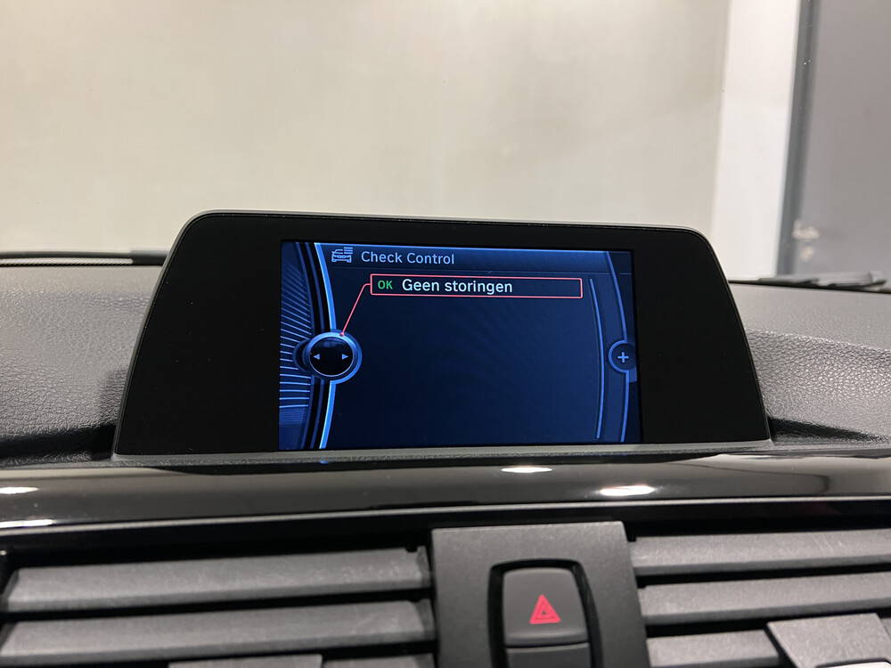 BMW 320i Executive Sportline 3-serie 184pk 2012, 15-XHT-3