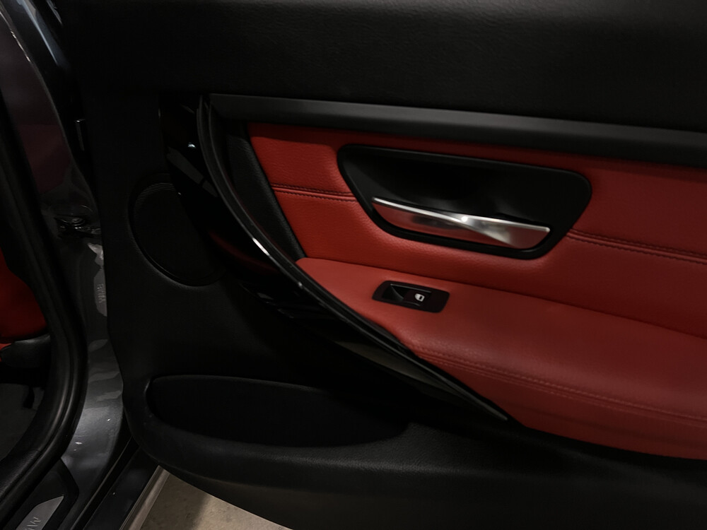 BMW 320i Executive Sportline 3-serie 184pk 2012, 15-XHT-3