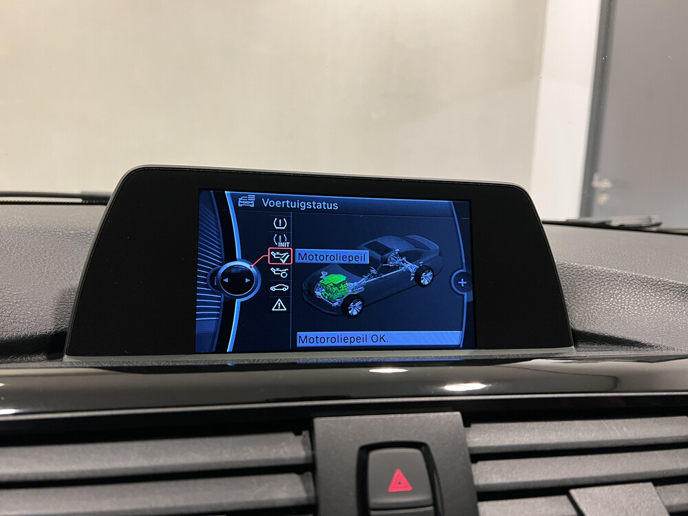 BMW 320i Executive Sportline 3-serie 184pk 2012, 15-XHT-3