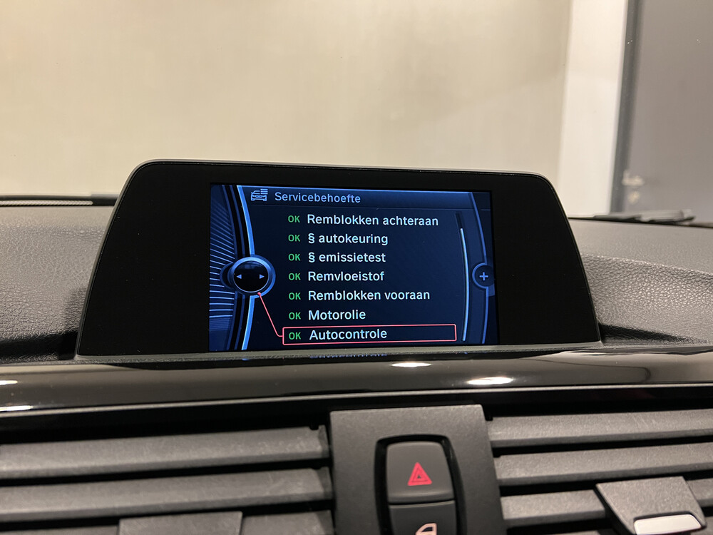 BMW 320i Executive Sportline 3-serie 184pk 2012, 15-XHT-3