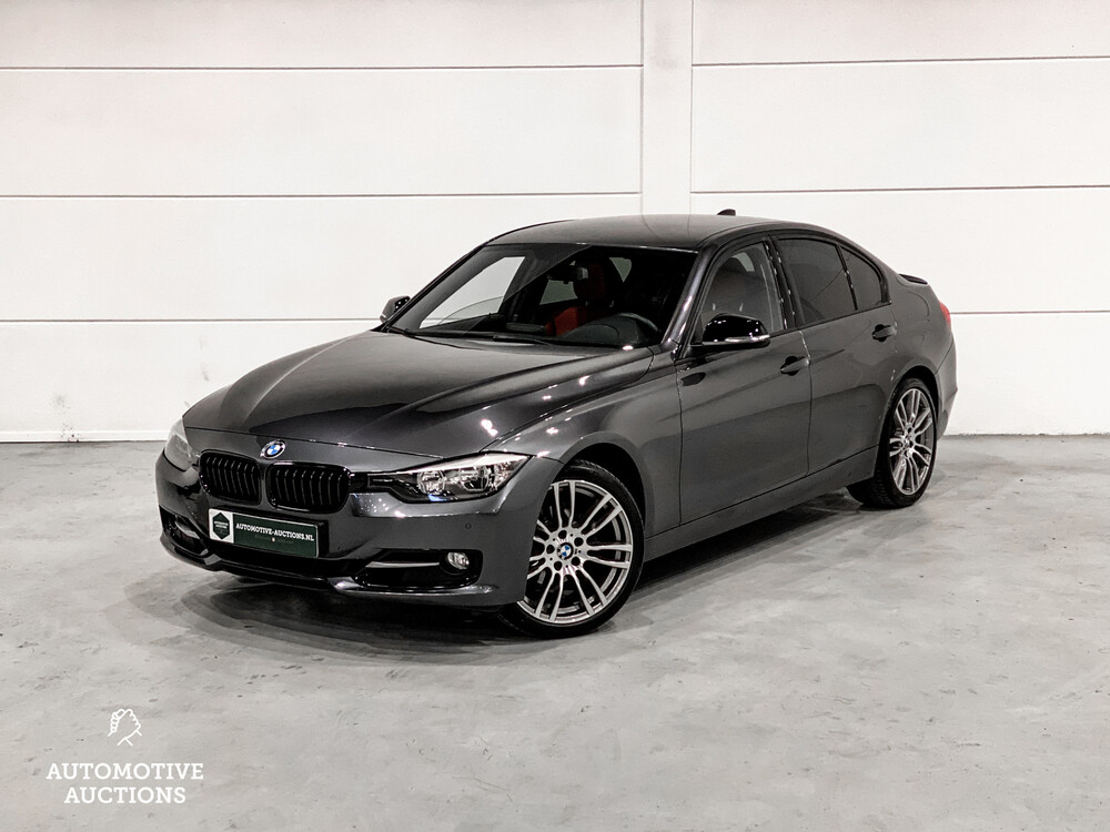 BMW 320i Executive Sportline 3-serie 184pk 2012, 15-XHT-3