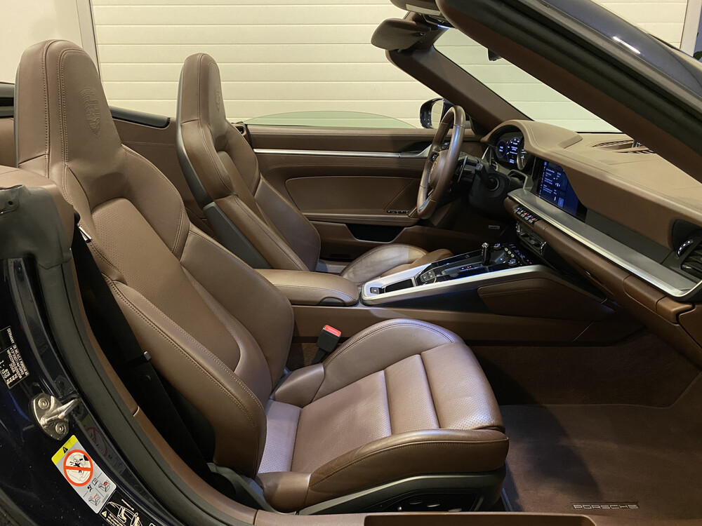 Porsche 911 Carrera 4s 992 SportChrono 3.0 450pk SportDesign Cabriolet 2019, H-643-ZL