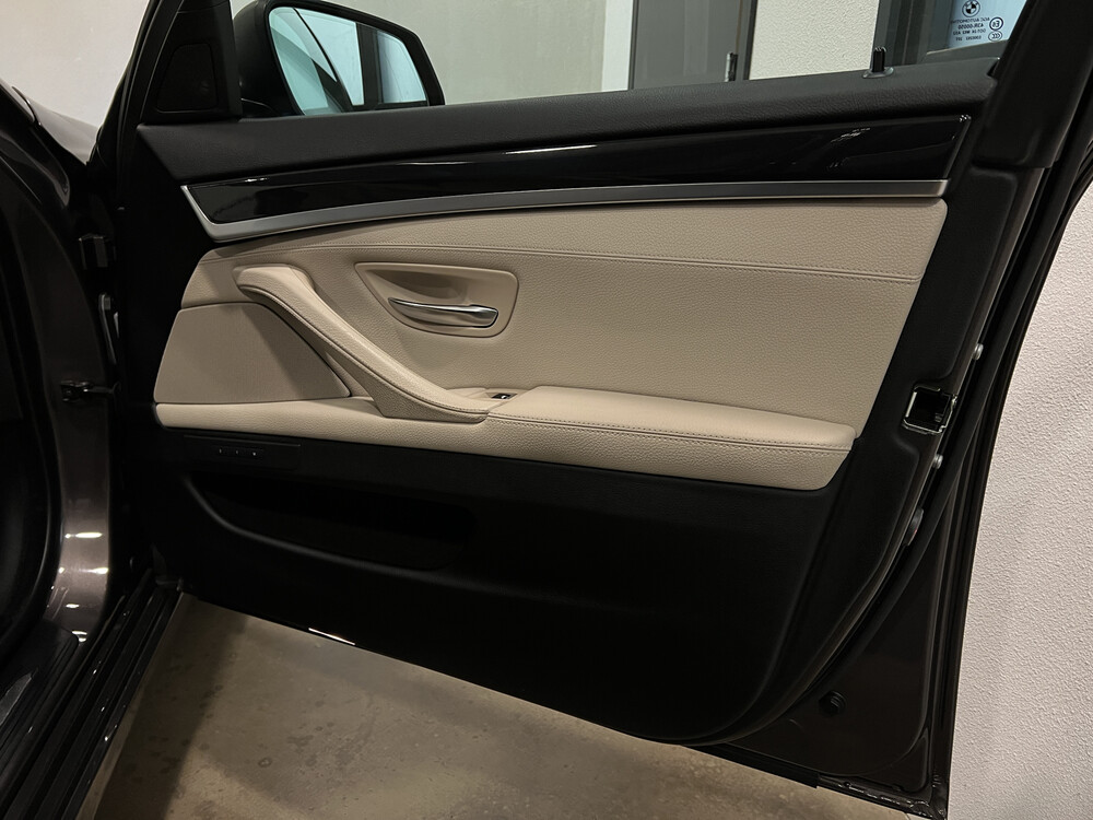 BMW 528i High Executive 5-serie 245pk 2012, 25-XJG-1