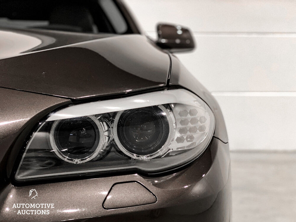 BMW 528i High Executive 5-serie 245pk 2012, 25-XJG-1