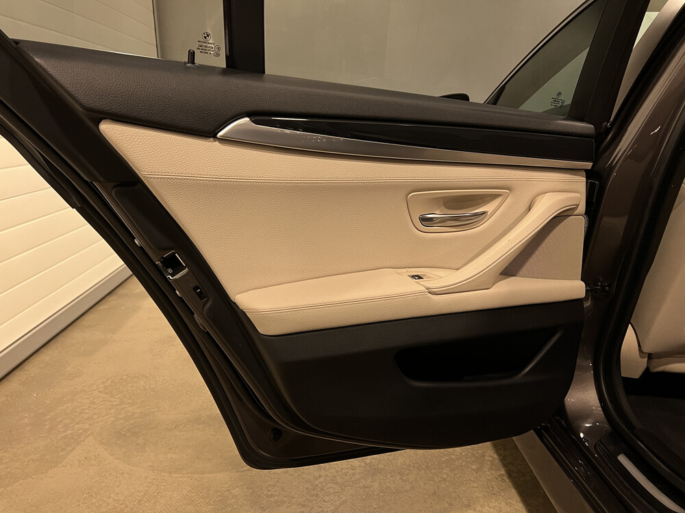 BMW 528i High Executive 5-serie 245pk 2012, 25-XJG-1