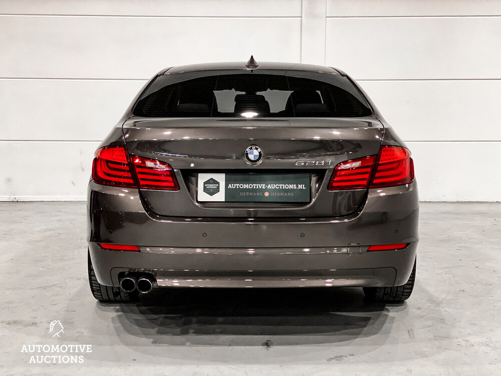 BMW 528i High Executive 5-serie 245pk 2012, 25-XJG-1