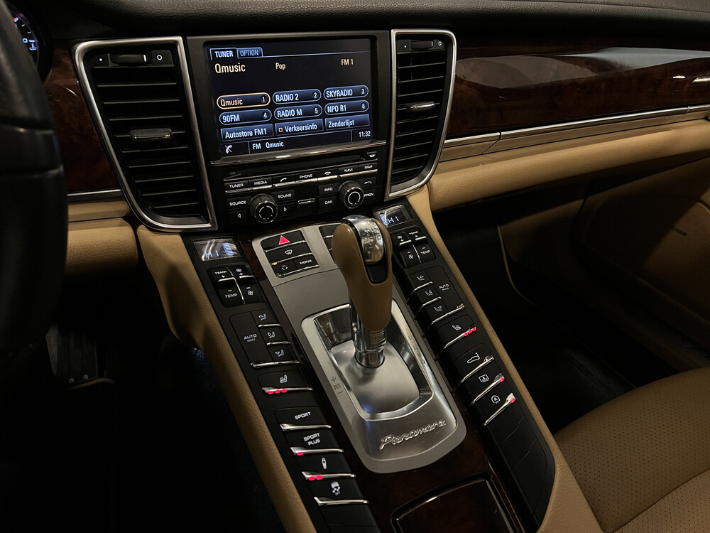 Porsche Panamera 3.6 V6 Platinum Edition SportChrono 299pk 2013, L-185-HT