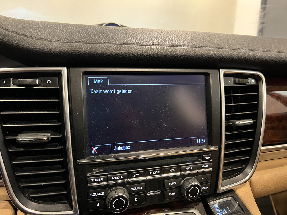 Porsche Panamera 3.6 V6 Platinum Edition SportChrono 299pk 2013, L-185-HT