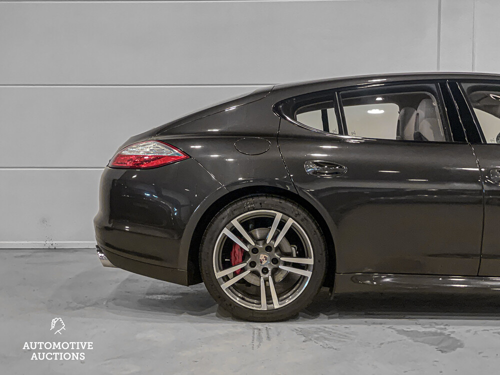 Porsche Panamera 3.6 V6 Platinum Edition SportChrono 299pk 2013, L-185-HT