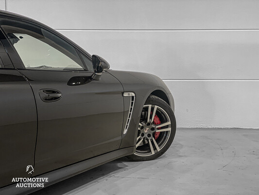 Porsche Panamera 3.6 V6 Platinum Edition SportChrono 299hp 2013, L-185-HT.