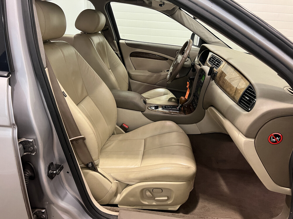 Jaguar S-Type Executive 2.5 V6 208 PS 2002, 86-JT-BZ.