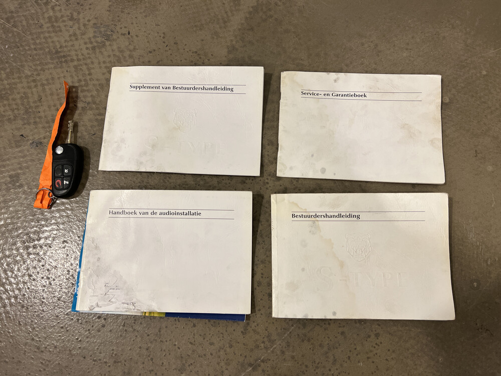 Jaguar S-Type Executive 2.5 V6 208 PS 2002, 86-JT-BZ.