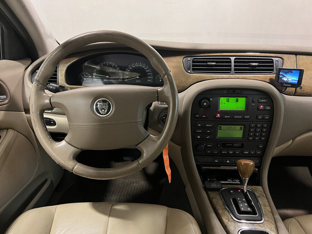 Jaguar S-Type Executive 2.5 V6 208 PS 2002, 86-JT-BZ.