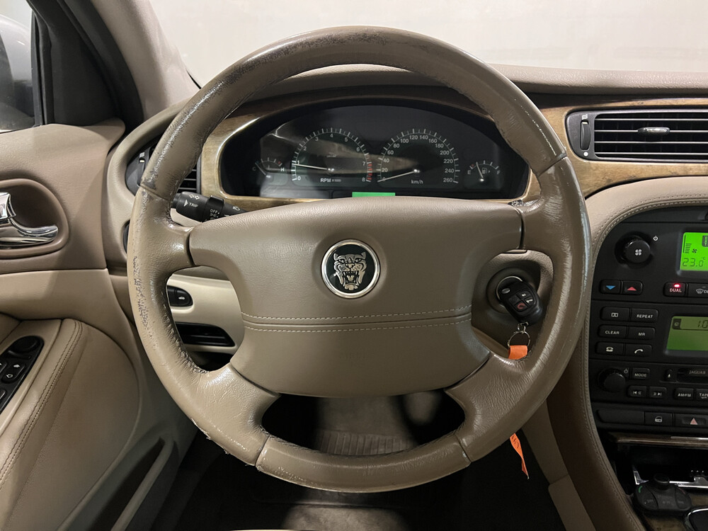 Jaguar S-Type Executive 2.5 V6 208 PS 2002, 86-JT-BZ.